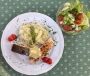 2021 05 10 Gebratener Lachs auf Spargelrisotto mit Salat