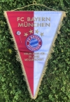 2020 06 29 Silberne Ehrennadel und Wimpel für 20 Jahre Mitgliedschaft beim FC Bayern München