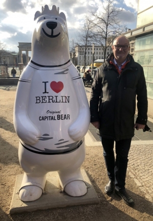 2020 03 04 Berlin Capital Bear Besuch mit Eric Plakolm