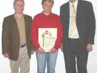 2006-03-31-hauptversammlung-das-neue-ehrenmitglied-anneliese-reizl
