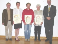 2006-03-31-hauptversammlung-die-ehrenurkundenträger-und-das-neue-ehrenmitglied