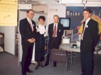 1994 19 15 Messe Geld Aktiv im DC Linz mit Kollegenenberger-rechts