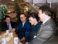 1995 04 26 IFABO Besuch RZB Stand mit Spitzenberger
