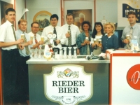1996 05 16 RLB Rieder Frühjahrsmesse Stand ELBA mit Team FVV Innviertel