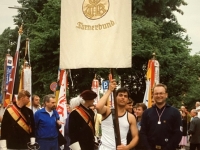 1994 05 21 Hamburg Deutsches Turnfest Festzug mit ÖTB Bundesbanner