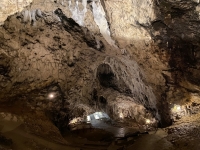 Deutschland Höhlen im Jura Hohler Fels Kopfbild