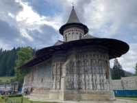 Rumänien-Bemalte-Kirchen-Moldau-in-Voronet-Kopfbild